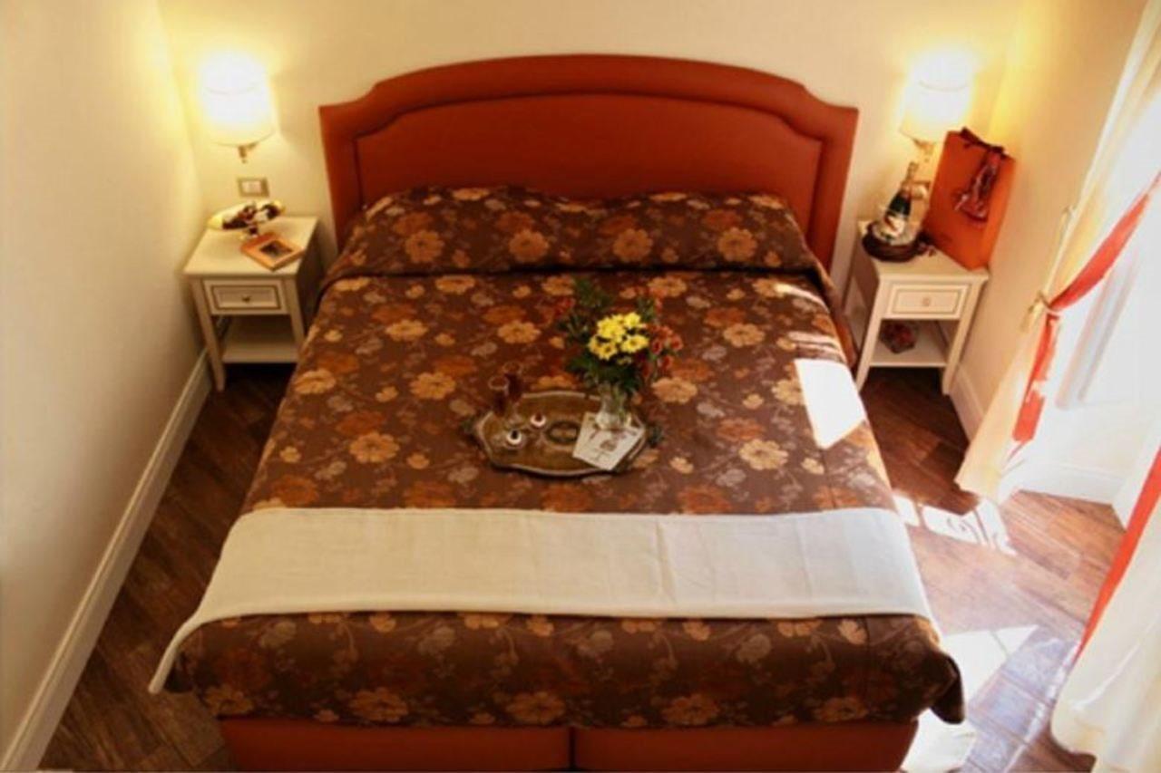 Locanda Colosseo Рим Екстериор снимка